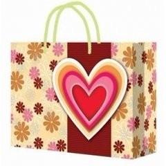 China Customized Handle Paper Bag for Shopping / Heart Gift Paper Bags for Souvenir on sale
