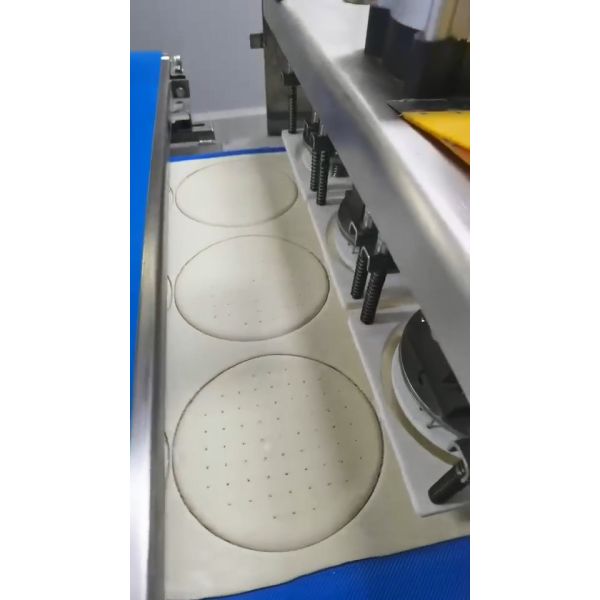 380V Pizza Base Bread Maker Commercial Pizza Dough Maker Machine 1000PCS/H