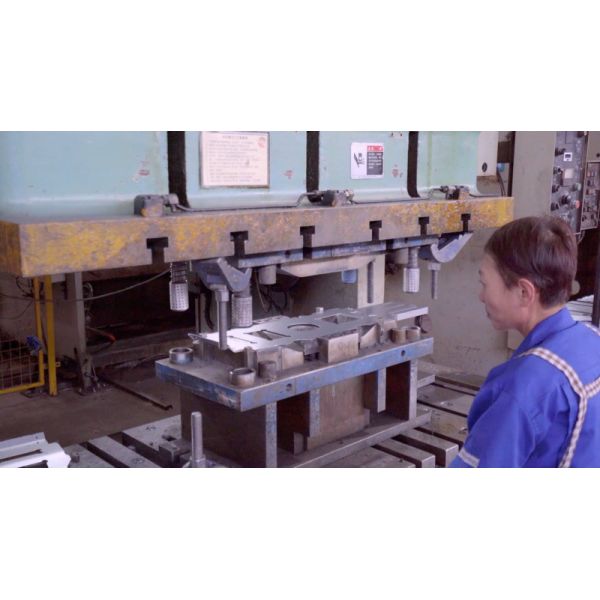 Precision Bent Brackets Pressing ODM Metal White Goods Parts