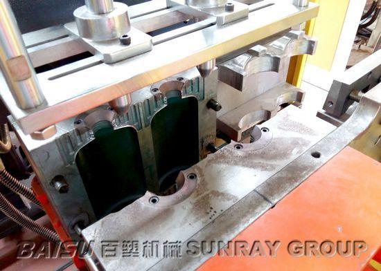 High Efficiency Automatic PE Plastic Bottle Blow Molding Machine 1100 Pcs / Hour