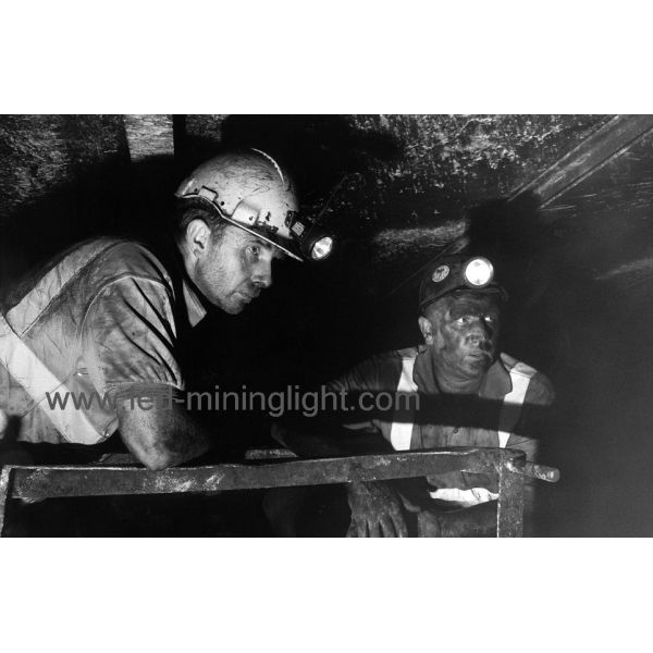 Black Shell LED Mining Headlamp High Safety For Patrolling / Overhauling / Emergency