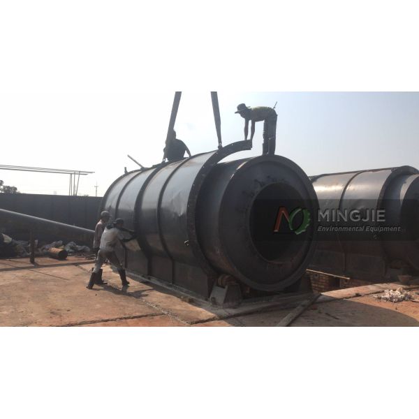 Converting Solid Waste to Diesel with Batch Type Mingjie Pyrolysis Machine Solution