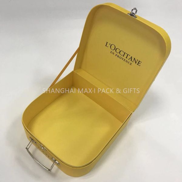 Yellow Bespoke Luxury Packaging Boxes Handle Custom Tab Lock Paper Printing