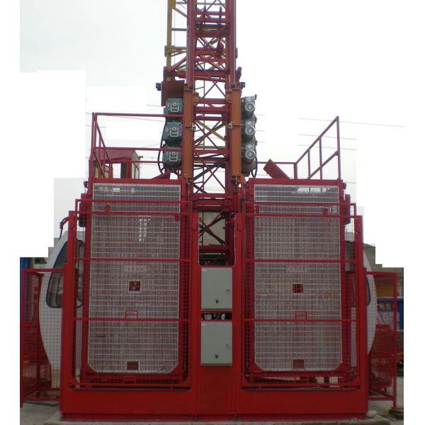 Building Construction Hoist Elevator 2000kgs Load Capacity