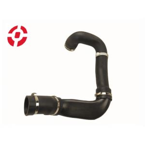 LR002589 Auto Engine Parts  Intercooler Coolant Radiator Hose Coolant Pipe