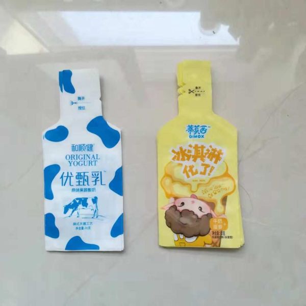 Flexible Packaging Shaped Pouch Custom Gravure Printing Beverage Bottle Shape
