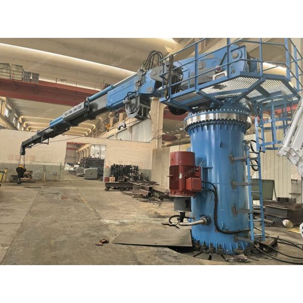 9t 16.3m Ship Board Crane For Efficient Cargo Handling