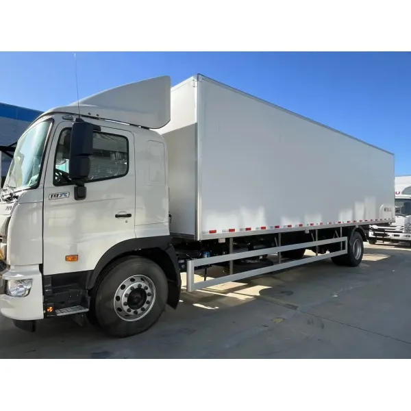 Efficient Cold Chain Truck for Perishable Goods Shipping