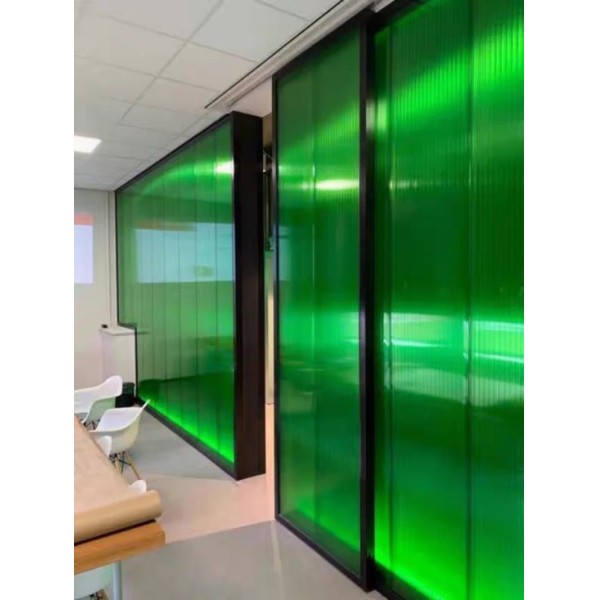 Twin-wall Multi-wall Polycarbonate sheet Normal Size 2.1 5.8m UV Resistant Insulated Panel Ideal for Greenhouses and Skylights
