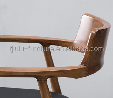 Solid Wood Upholstered Dining Chairs in Classical Nordic Style for Dining Room and Living Room