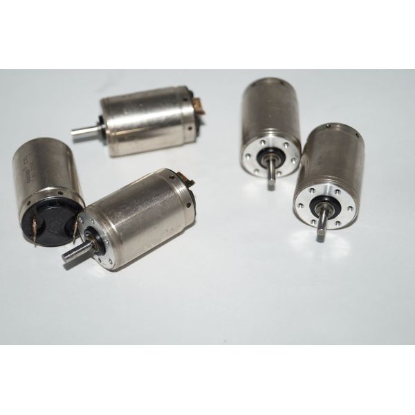 Small motor inside machine 61.144.1121 servo motor