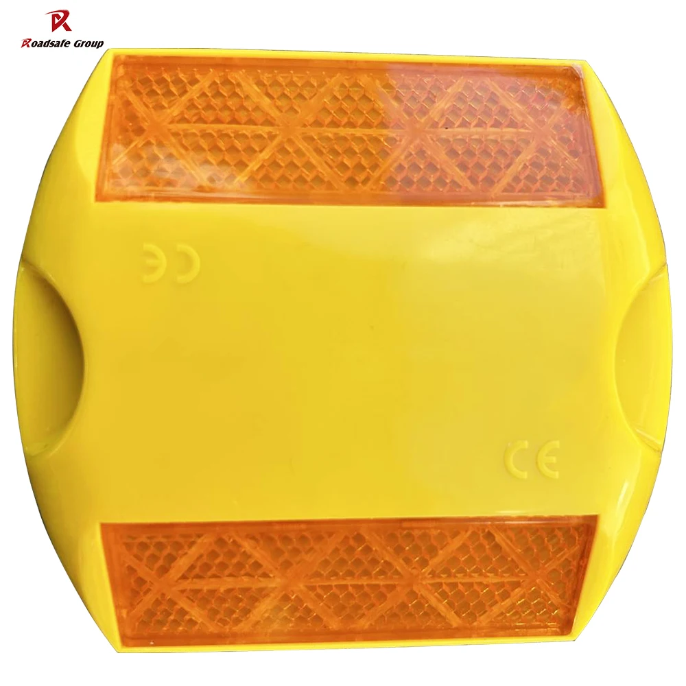 Cat Eye Road Stud with 360° Reflective Angle and 15 Tons Compressive Strength for Highway Safety