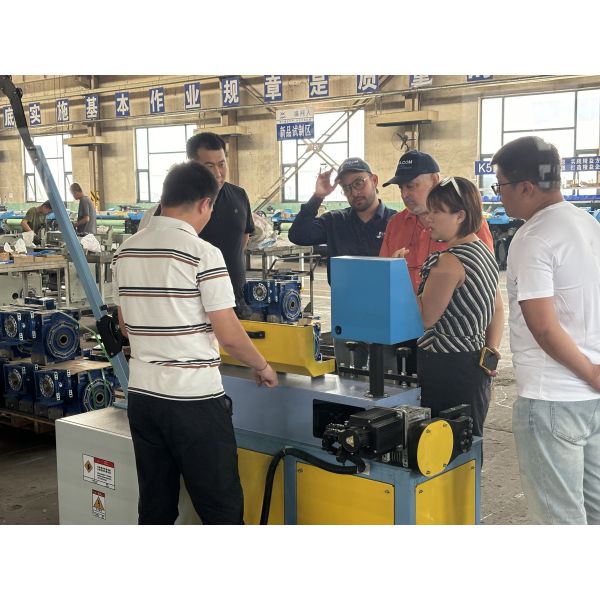 Quick Setup AG130B Metal Wire Mesh Loom Machine Full CNC Light Duty