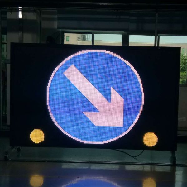 P12 - P20 EN12966 Traffic Variable Message Sign Asynchronous Control For City Road Useage