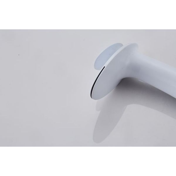 OEM Varnish Sprayed Single Hole Waterfall Tap Faucet