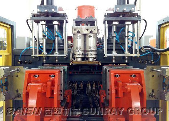 High Efficiency Automatic PE Plastic Bottle Blow Molding Machine 1100 Pcs / Hour