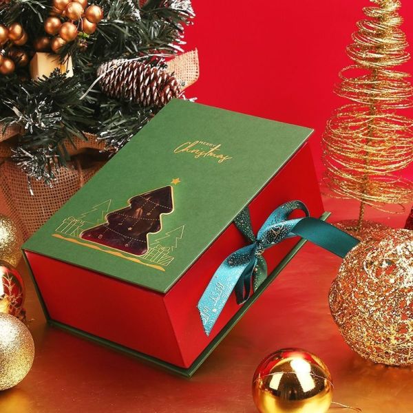 Merry Christmas Gift Box Set Festive Tree Pattern Packaging 4 Piece Red Green Box Collection Premium Xmas Eve Decorative Gift Packaging