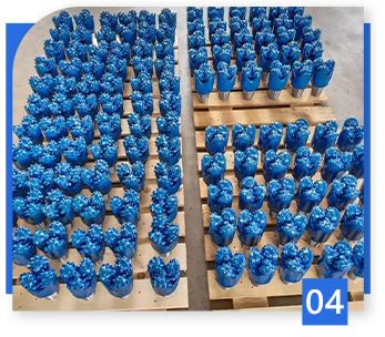 Forging Processing Type 4 3/4 211/241 IADC Tricone Roller bits Mining steel drill bit
