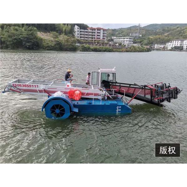 Aquatic Weed Harvester/River Cleaning Boat/Algae Cutting Machine