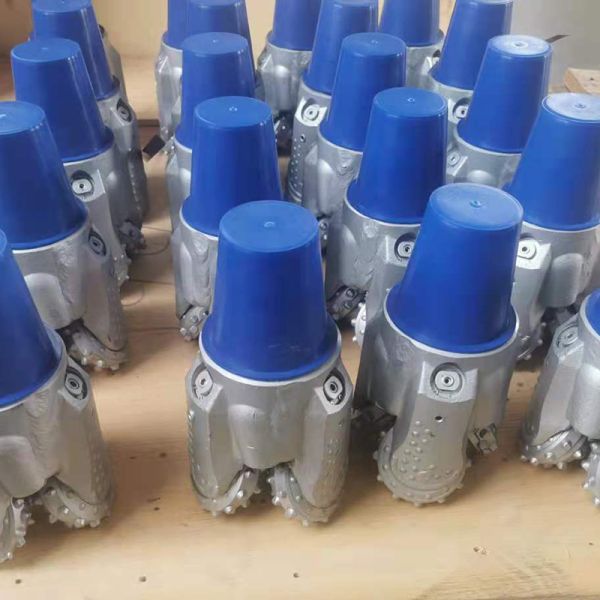 Forging Processing Type 4 3/4 211/241 IADC Tricone Roller bits Mining steel drill bit