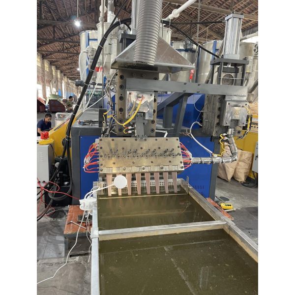 380V/220V PP Strap Making Machine 50KW Power Consumption Straightness Flexible