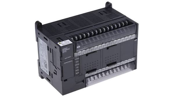 CP1L-M40DR-A Programmable Logic Controller (PLC) 100–240 VAC supply, 24 digital inputs (24 VDC), 16 relay outputs, and a built-in USB port