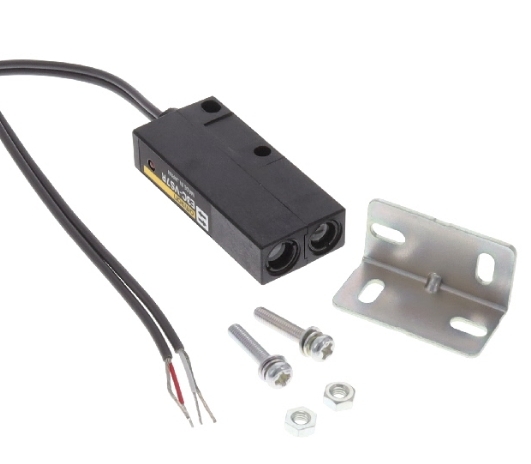 E3C-VS7R OMRON DC12V Reflective Optical Sensor 2.756 70mm 3C Digital