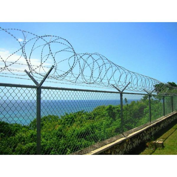 Welded Steel Razor Wire Mesh Panel Fence 75 × 150mm