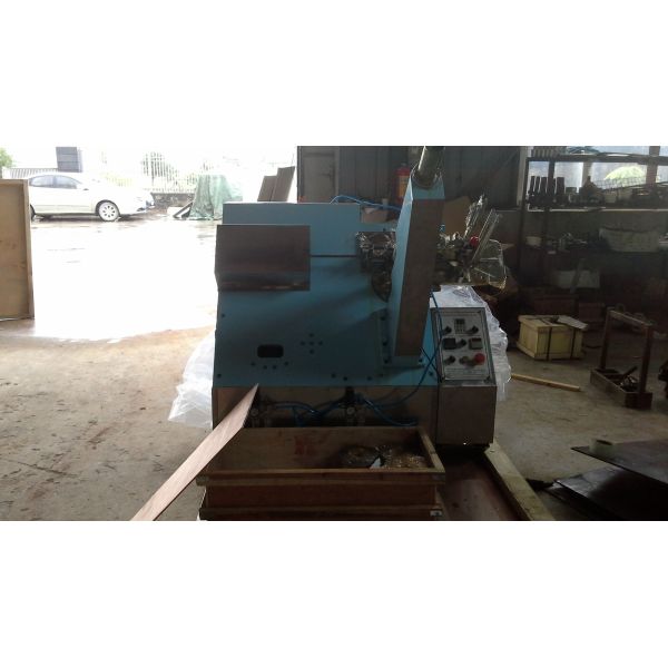24 Hours Running Paper Cake Box Forming Machine 20 - 40 Beat / Min Output
