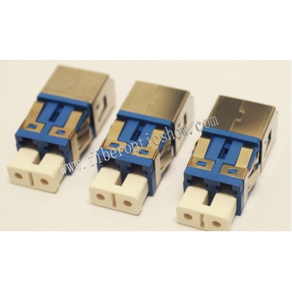 LC Snap in Simplex Singlemode Fiber Optic Adapter With Phosphor Bronze Sleeve