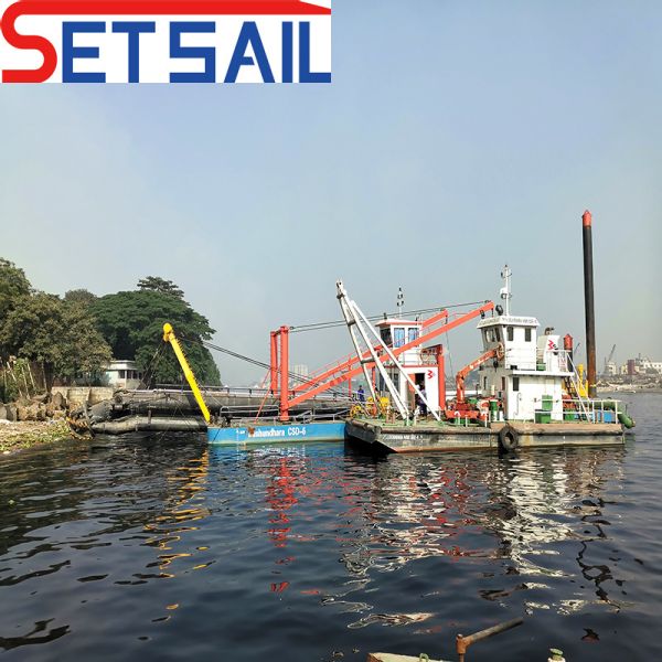 Hydrocyclone Cyclone Type 700m3 Capacity Cutter Suction Sand Dredger for Dredging