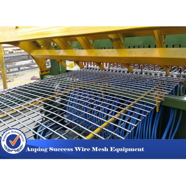 Easy Operation Wire Fencing Machine , Chicken Mesh Making Machine 30 Times / Min