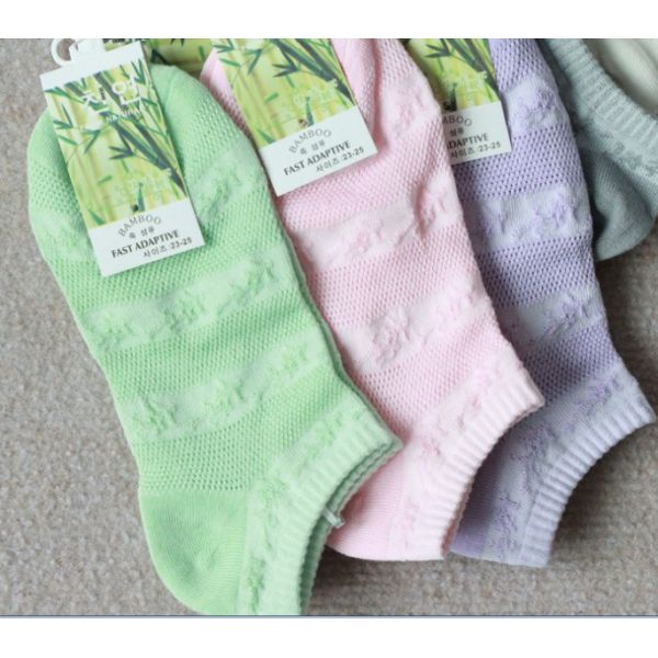 Lady's Low Cut Bamboo Socks
