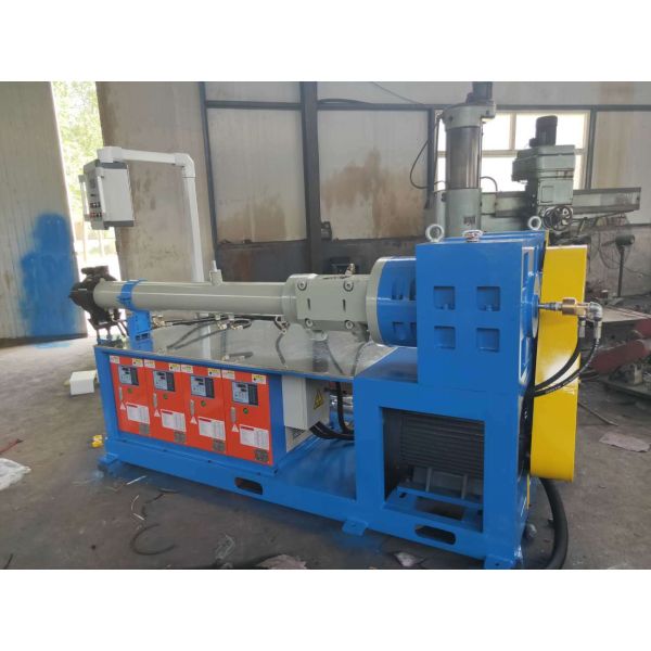 Factory Direct Sales Hot Feed Rubber Extruder Machine with Variable Rotation Speed for Multi-Application