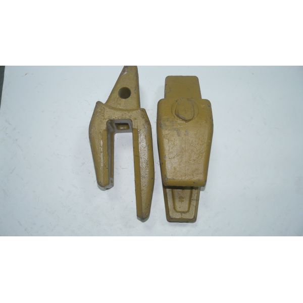 208-939-3120 Bucket Teeth Adapter