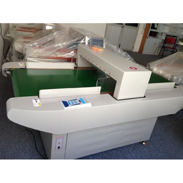 Industrial Conveyor Metal Detector , Automatic Needle Detector Machine