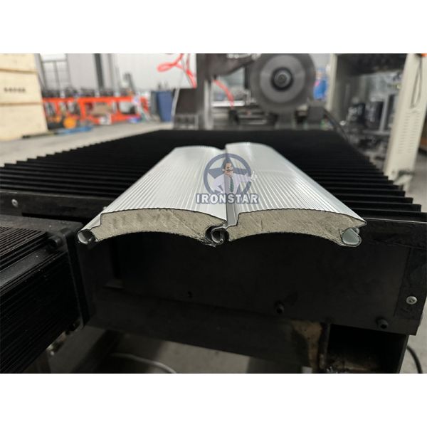 “Turkey Standard PU Foam Sandwich Rolling Shutter Door Forming Machine Multi Material Galvanized Sheet PPGI Aluminum Profile Machine”
