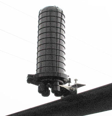 Black Water Proof Fiber Optic Splice Closure Dome Type Fiber Splice Enclosure