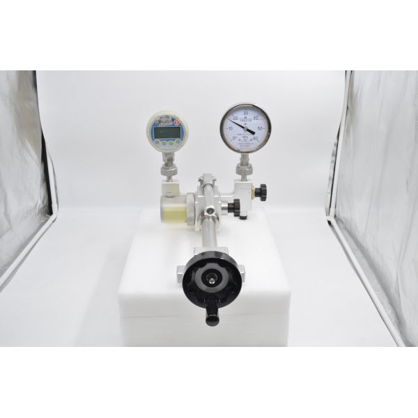 Professional Hydraulic Pressure Comparison Pump for Industrial Applications