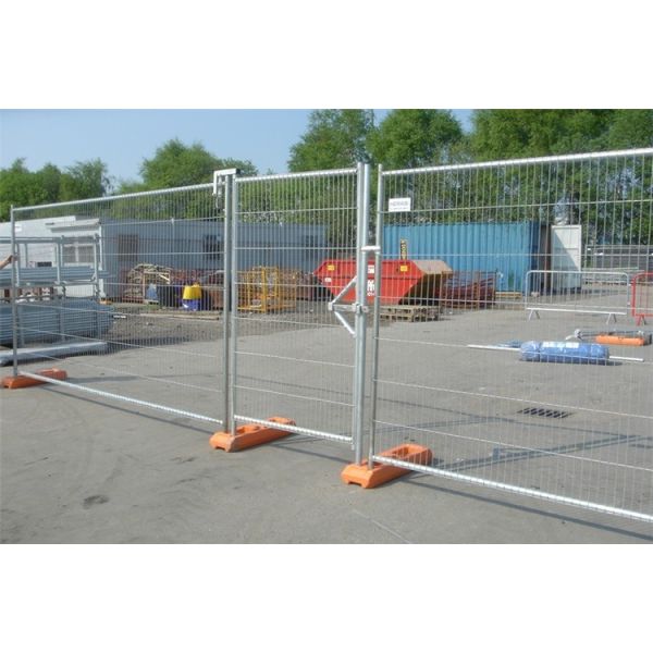 Customizable Temporary Security Fence 32mm Frame With Metal Feet