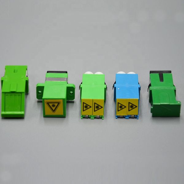 CATV Metro SC APC Shutter Fiber Optic Adapter ROHS For Laser Protection