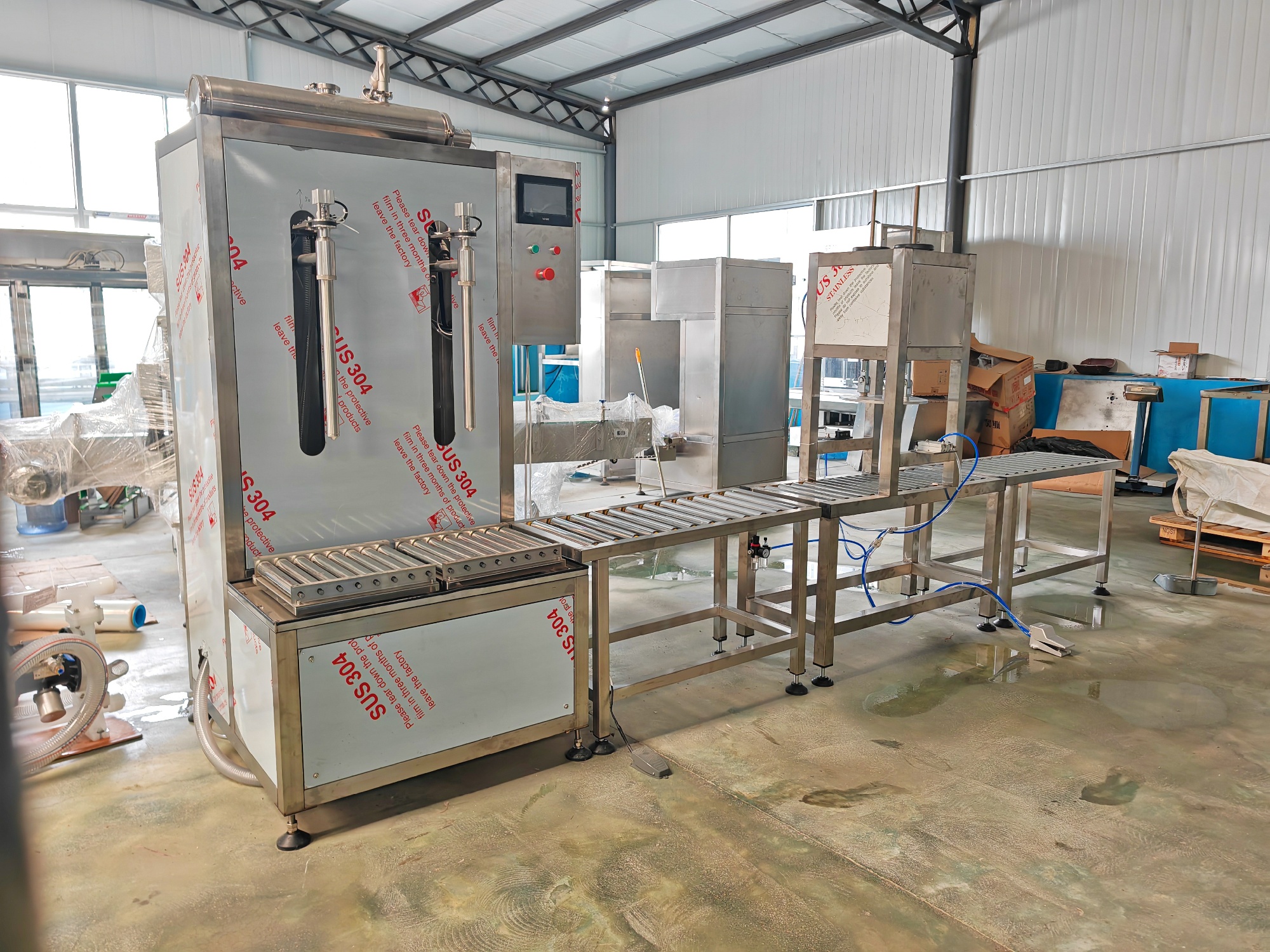 Semi Automatic PLC Controlled Liquid Machine 20L Servo Pump Plastic Bottle Precision Weighing Industrial Pure Water Chemical