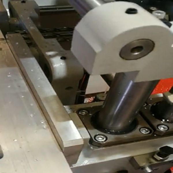 4 HOLE SEEMING DOOR MOUNTING PLASTIC MANUFACTURER ALUMINIUM WINDOW MAKING MACHINE ALUMINUM DOOR HINGE