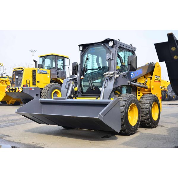 XC740K Skid Steer Loader