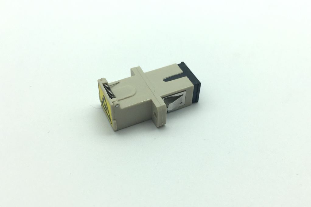 Multimode Beige Fiber Optical Adapter Automatic Shutter Dusty Cap OM1 OM2 OM3 OM4 OM5