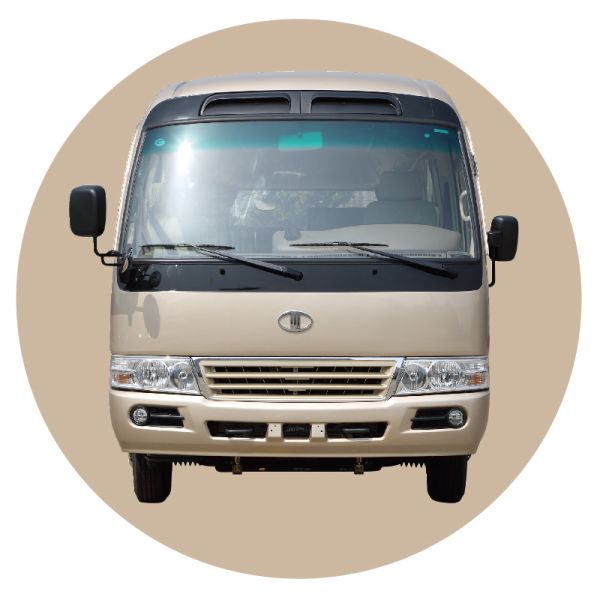 Medium 4X2 Passenger Fuel Efficient Minivan Yuchai Engine Passenger Coach Bus