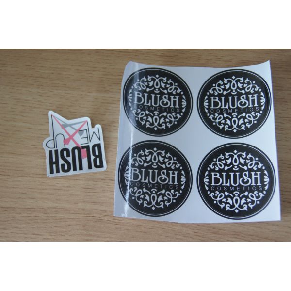 White Rectangle Paper Adhesive Sticker Labels Unprinted In Roll