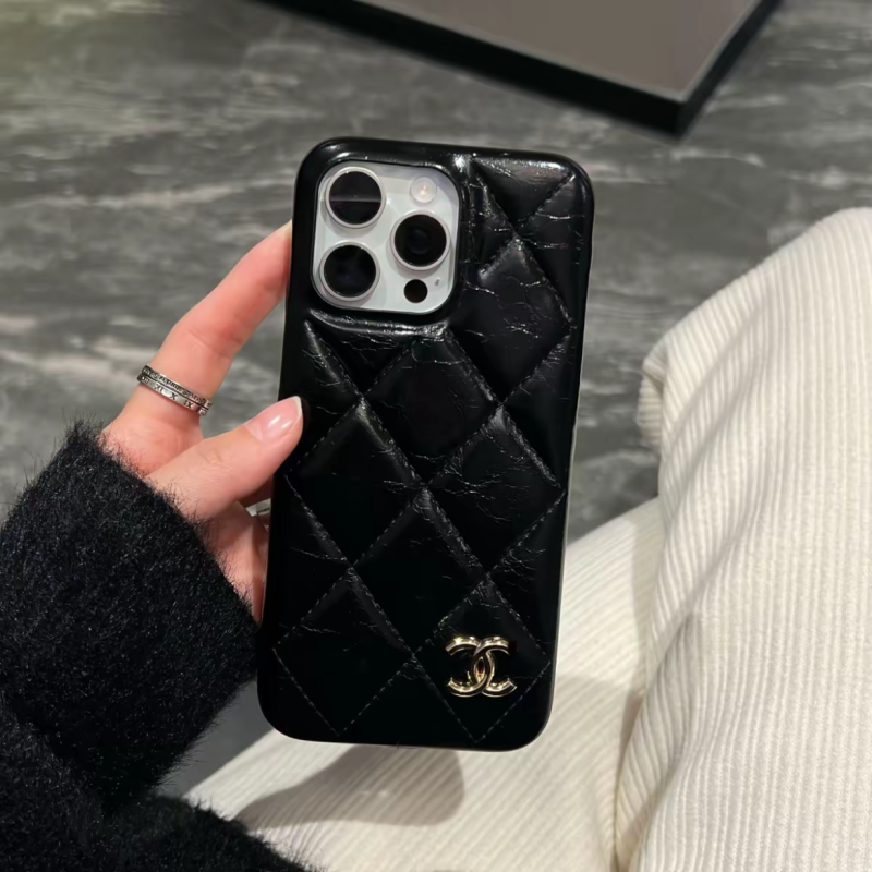 Double C half-cover phone case