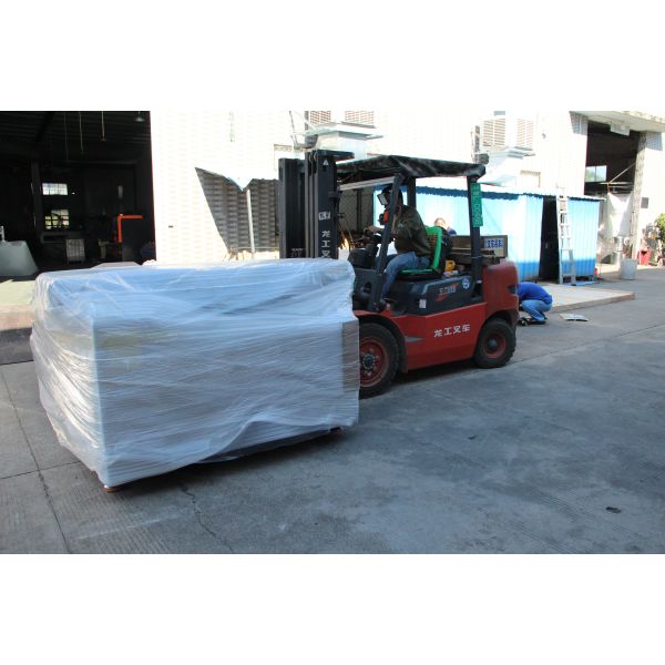 300W Automatic Multifunctional CO2 Laser Cutting Machine CNC Laser Cutter for Wood and Crystal