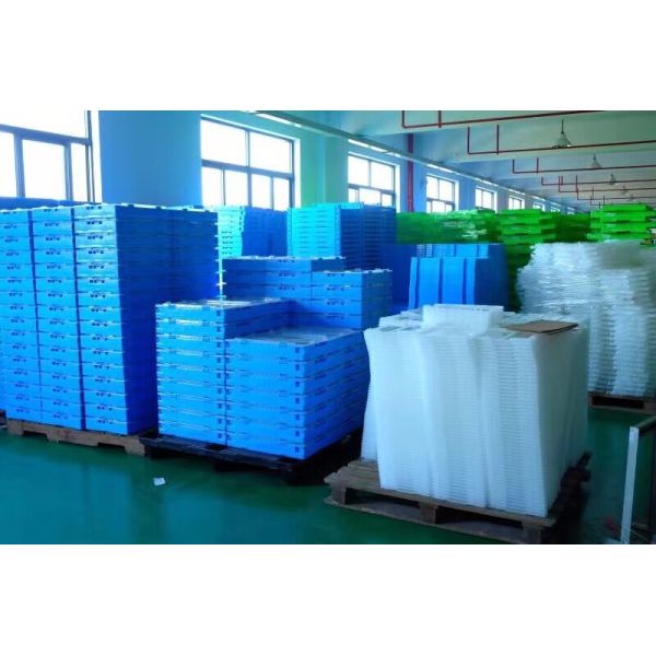 Space-saving Small Collapsible Plastic Storage Moving Boxes by HUADING Capacity 35 kg